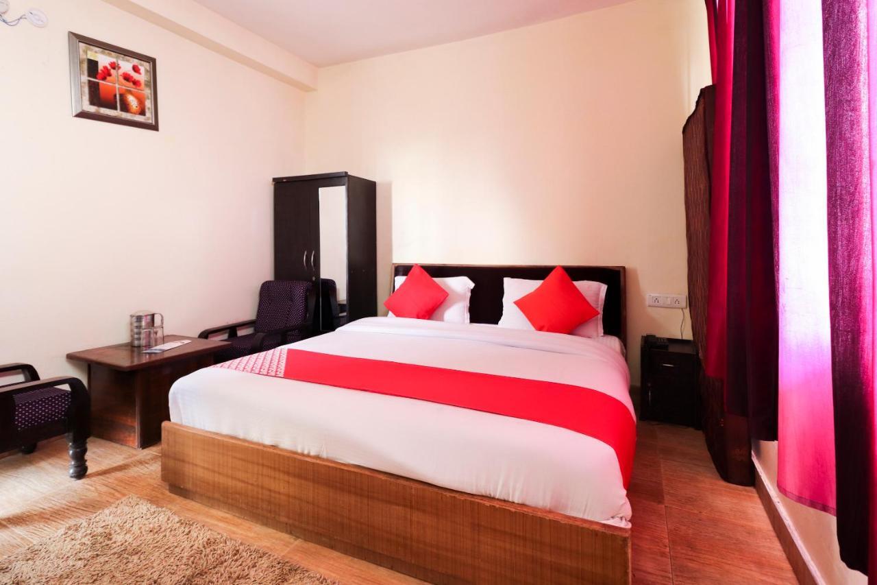 Silver Dew Resorts And Restaurant Dhanaulti Exterior foto